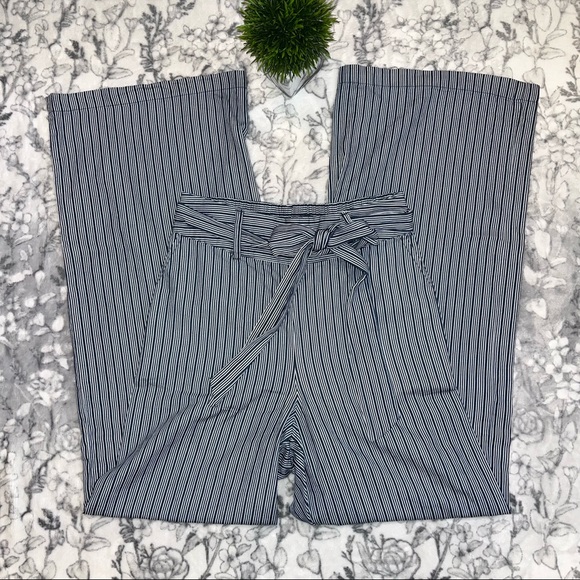 🐬 High Rise Wide Leg Pants - Picture 5 of 12